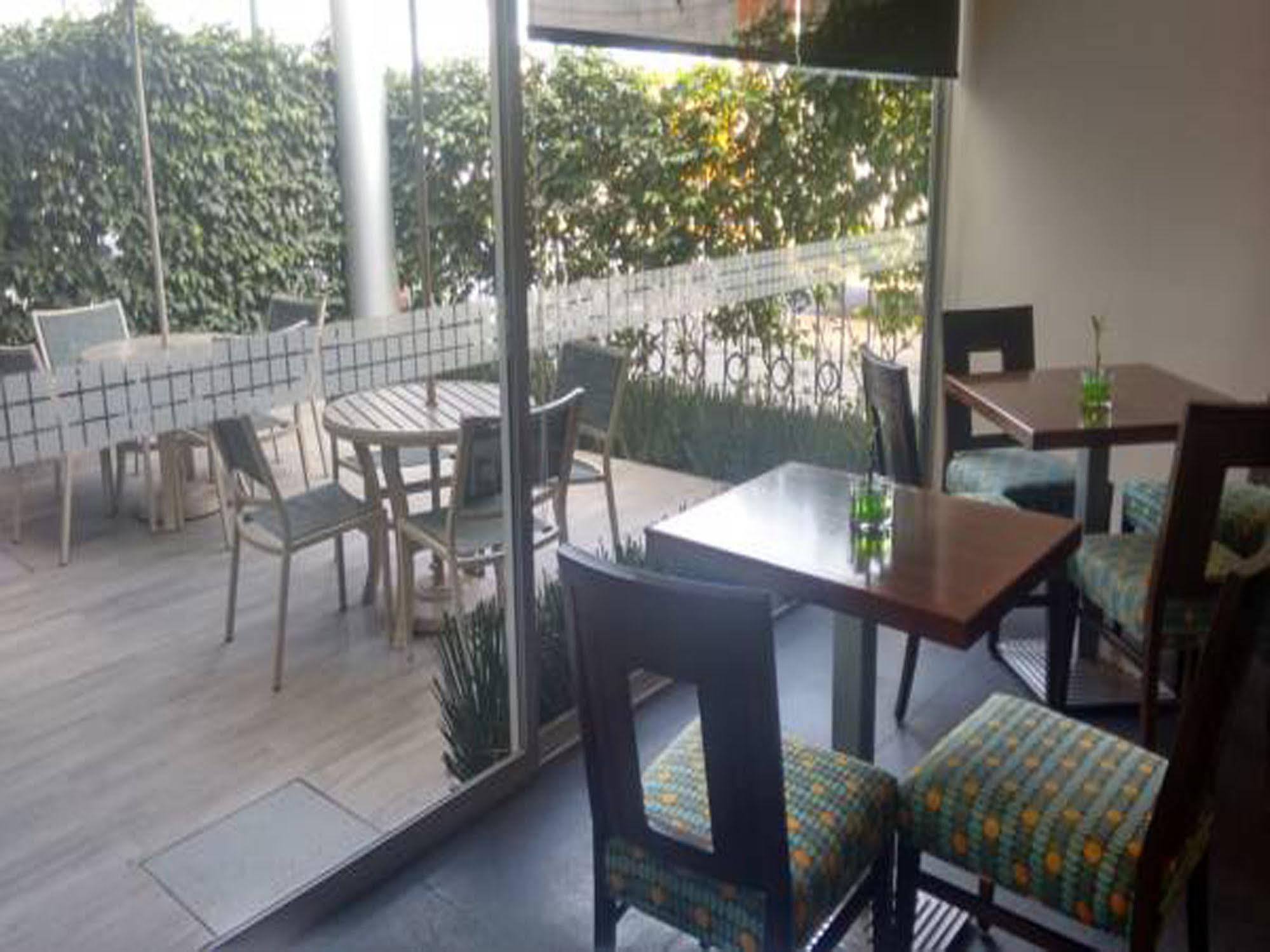 Hotel Atenas Plaza Mexiko-Stadt Exterior foto